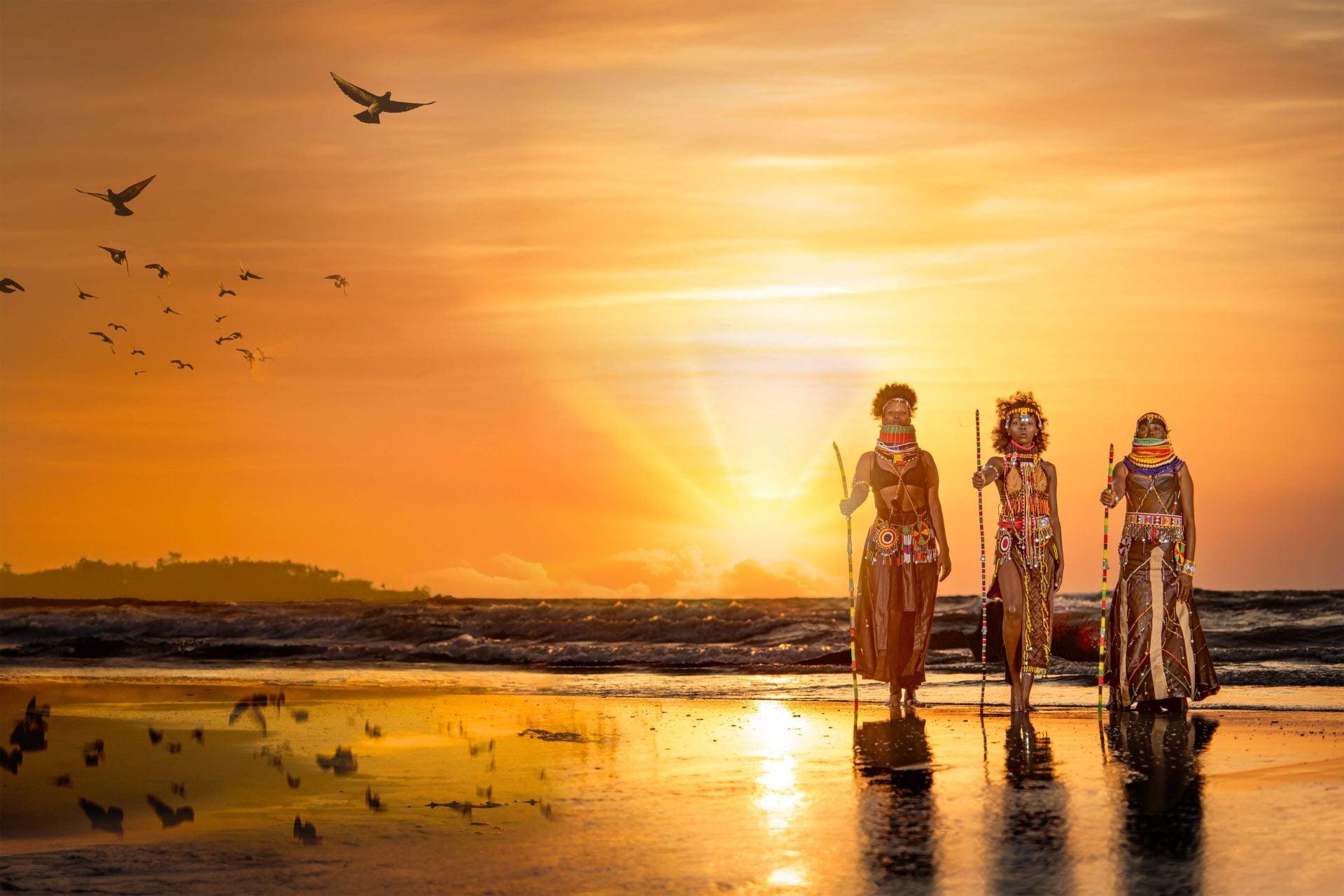 Content House Kenya investeert in de ontwikkeling van kunstenaars uit de Turkana-regio. Zij doen dit door uitwisseling, capaciteits versterking en de productie van fotografie, film, mode en muziek. Zo krijgen ze een kans om de verhalen uit dit gebied te vertellen aan een breed publiek.