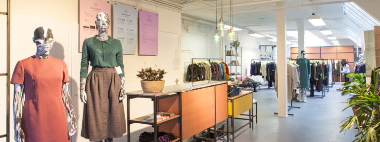 LENA the fashion library