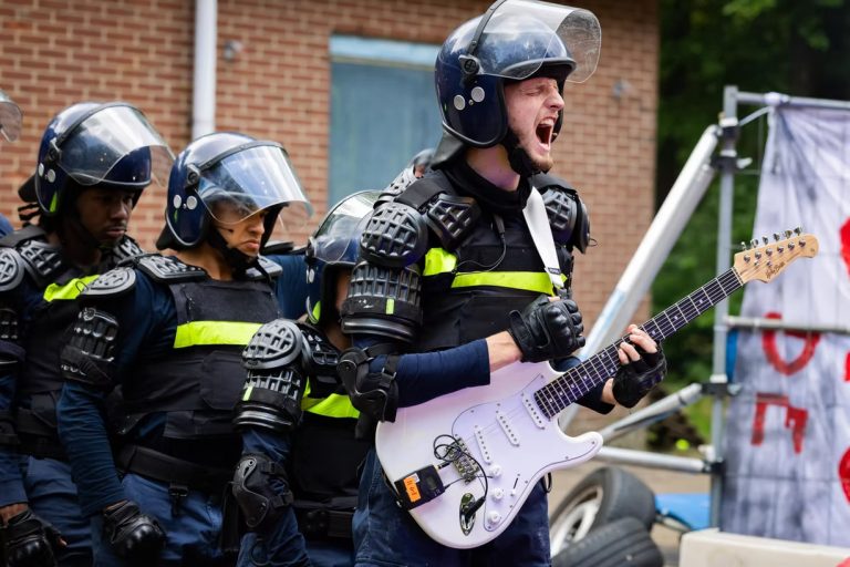 Contra en Filewolven